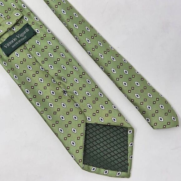 VITTORIO VIGORDI MADE IN ITALY SILK TIE GREEN SATIN FOULARD LUXURY 3.5" X 61" - Picture 2 of 3